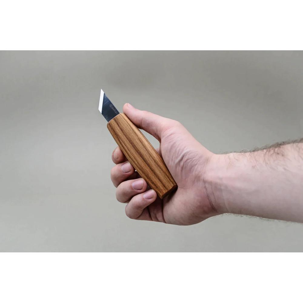 BeaverCraft Skewed Detail Whittling Knife view 3